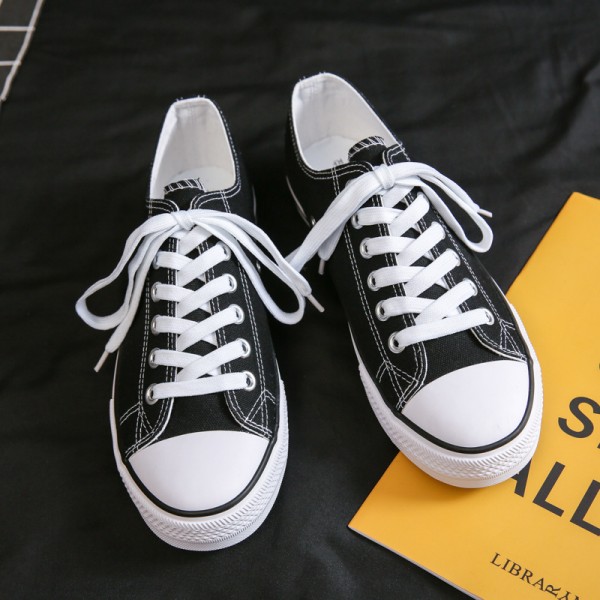 Korean Version Of Low Top Canvas Shoes For Couples, Trendy Shoes For Casual Students, Retro Lace Up Low Top Board Shoes For Students