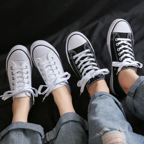 Korean Version Of Low Top Canvas Shoes For Couples, Trendy Shoes For Casual Students, Retro Lace Up Low Top Board Shoes For Students