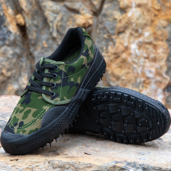 Wholesale Production Of Vulcanized Rubber Soles, Construction Site Shoes, Low Top Canvas Shoes, Student Military Training Shoes, Male Agricultural Work Shoes, Single Shoes
