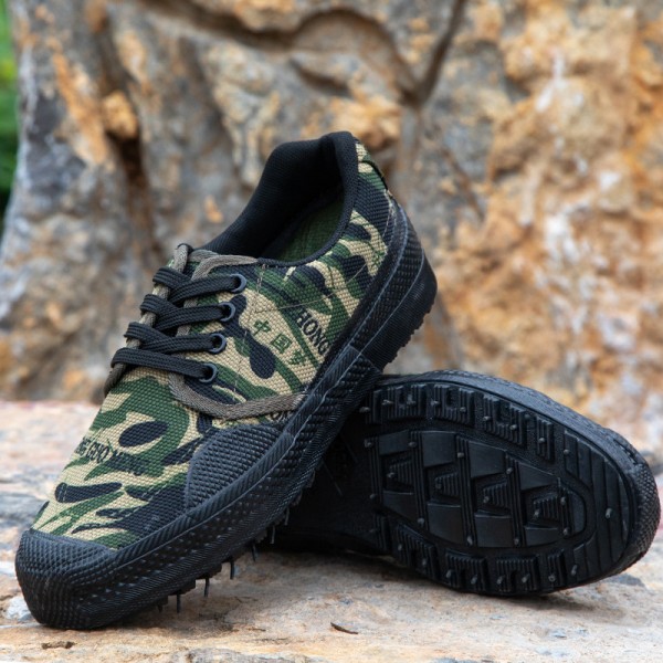 Wholesale Production Of Vulcanized Rubber Soles, Construction Site Shoes, Low Top Canvas Shoes, Student Military Training Shoes, Male Agricultural Work Shoes, Single Shoes